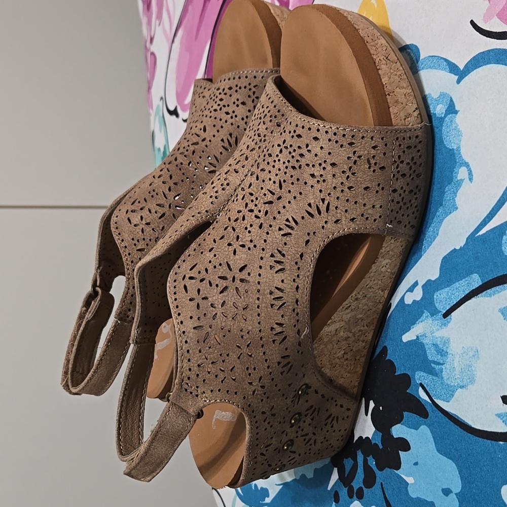 Very G Brown Wedge Sandals